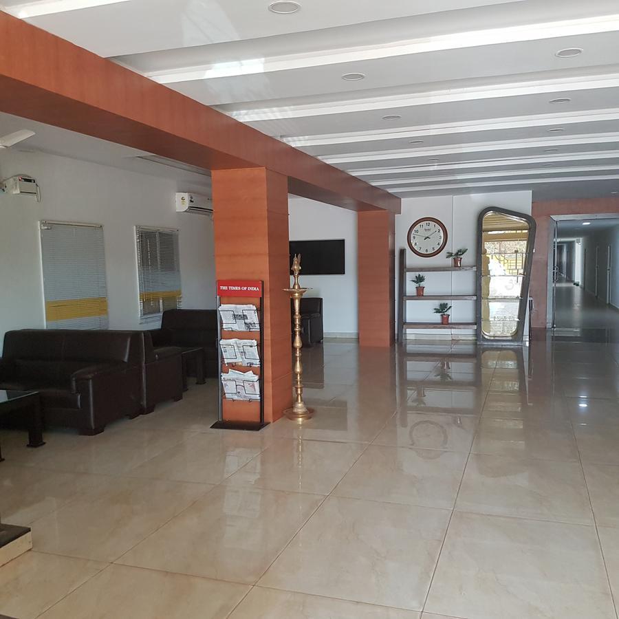 Surag Residency Hotel Tiruchirappalli Екстериор снимка